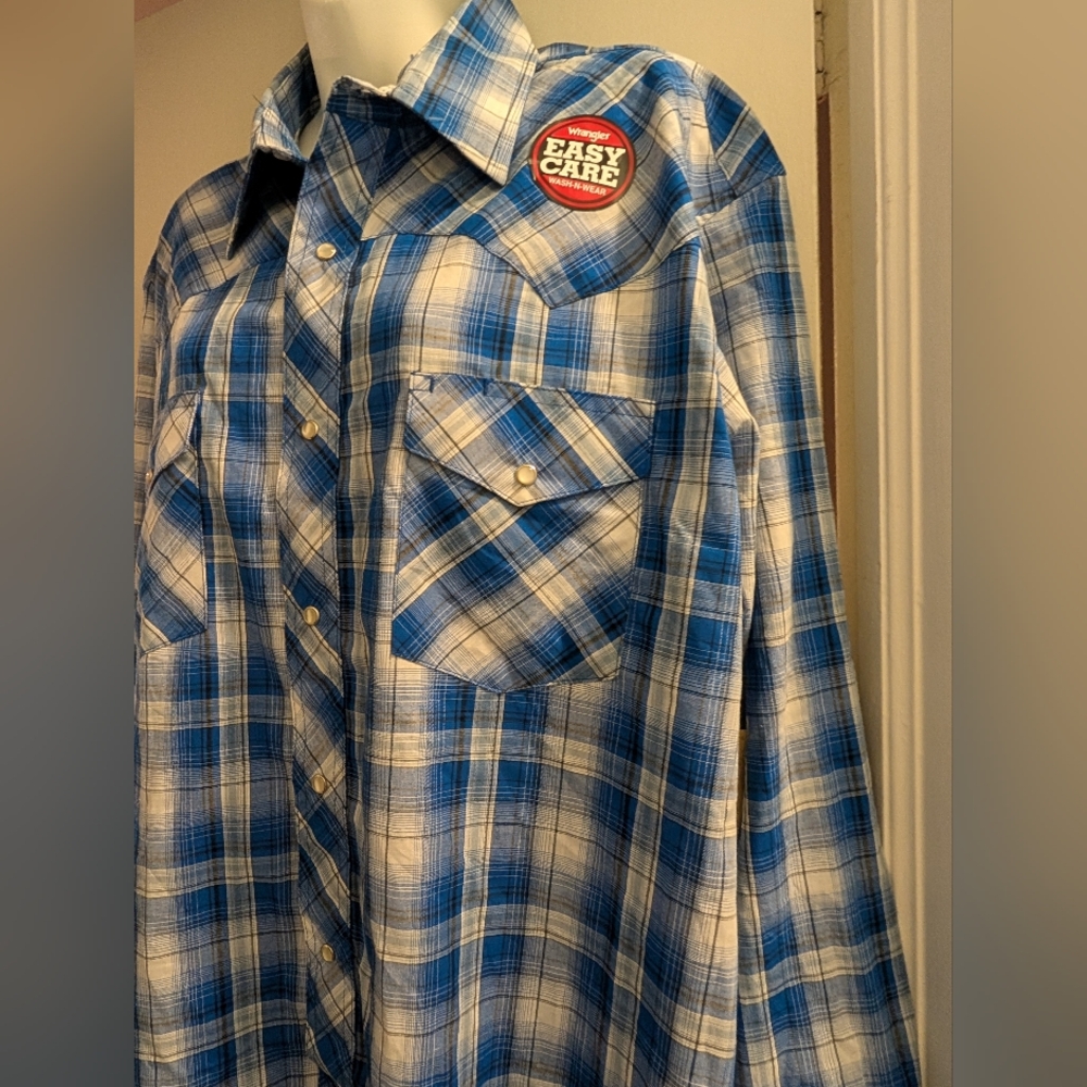 Wrangler Men's Blue Plaid Easy Care Shirt. Xl. NWT.
